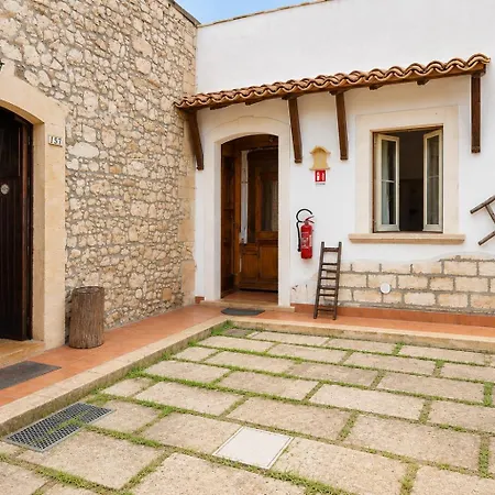 Casa Dafne&villa Gertrude * Syracuse
